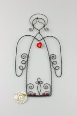 Anděl s červeným srdcem