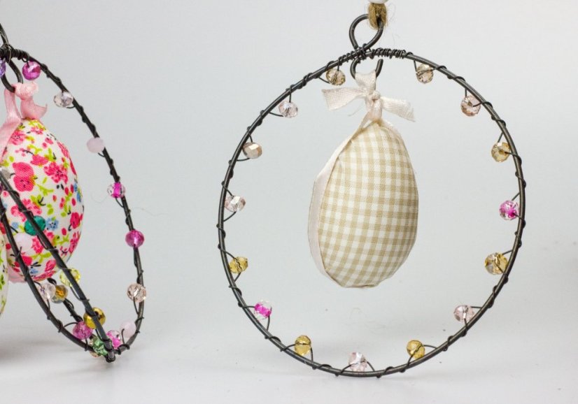 Drátovaná ozdoba VAJÍČKO - Drátěné ozdoby: kostičky béžové