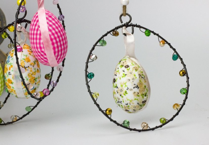 Drátovaná ozdoba VAJÍČKO - Drátěné ozdoby: kostičky béžové