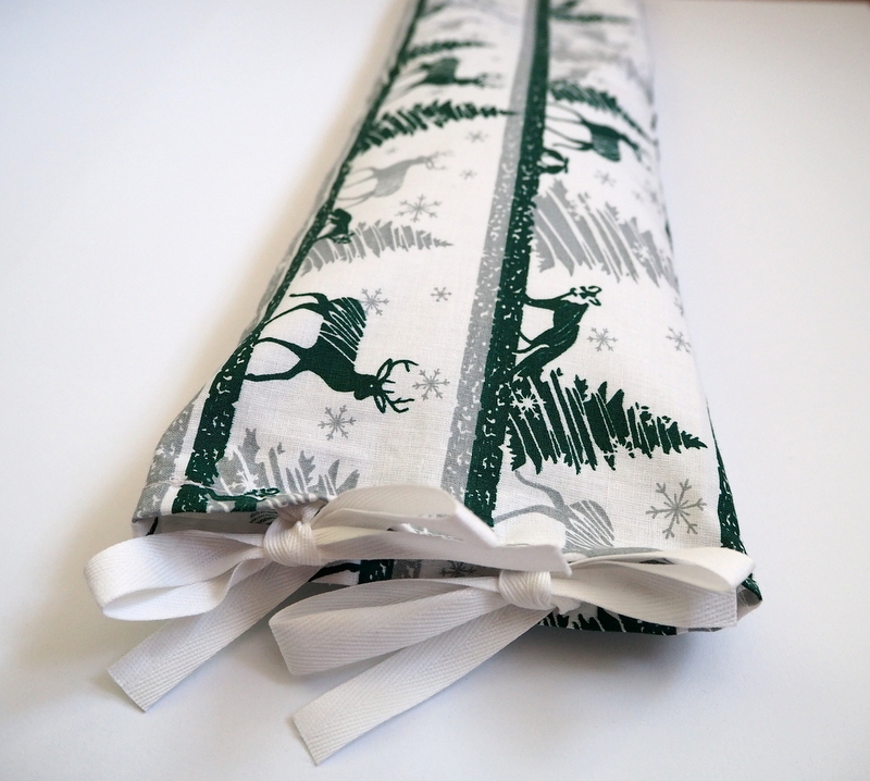 Nahřívací polštářek s pohankou - dlouhý - Vzor: les